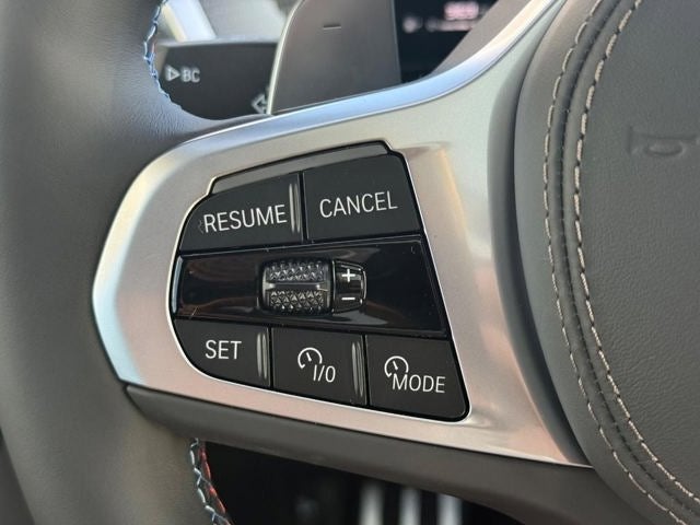 2027 BMW X7 M60i