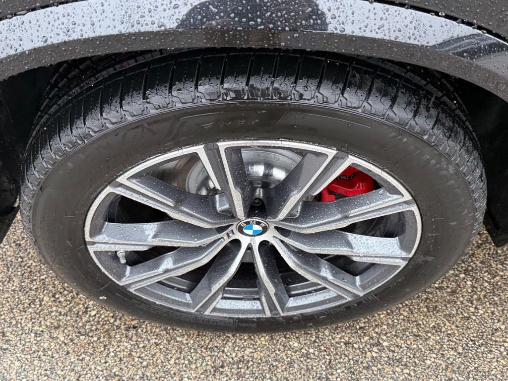 2026 BMW X5 M60i