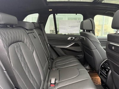 2026 BMW X5 M60i