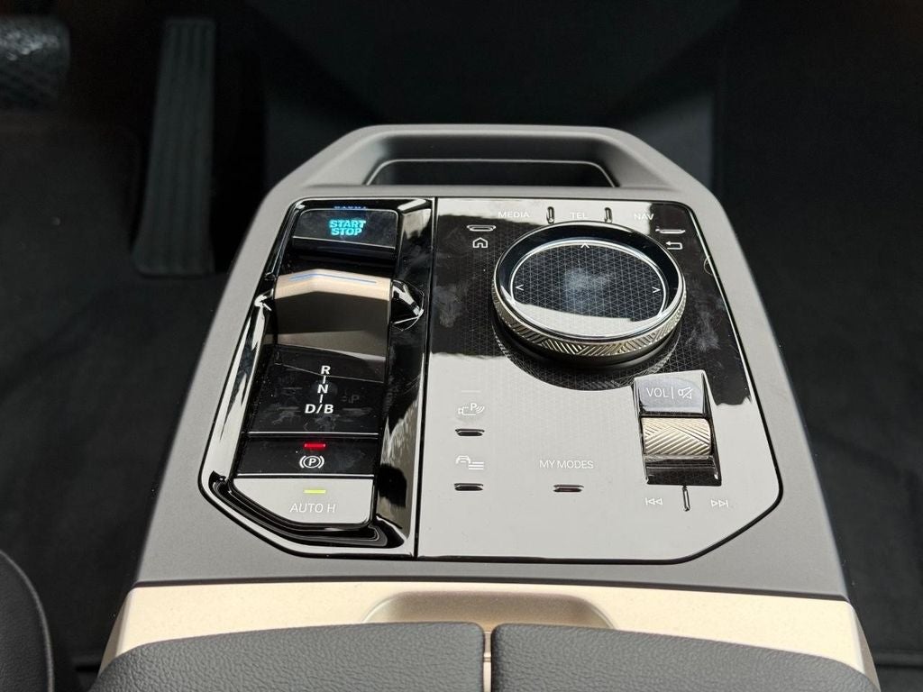 2026 BMW iX xDrive45