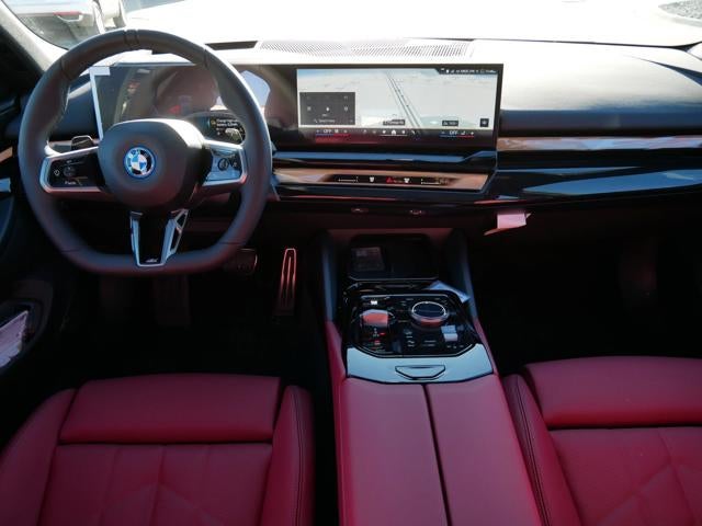 2026 BMW 550e 550e xDrive