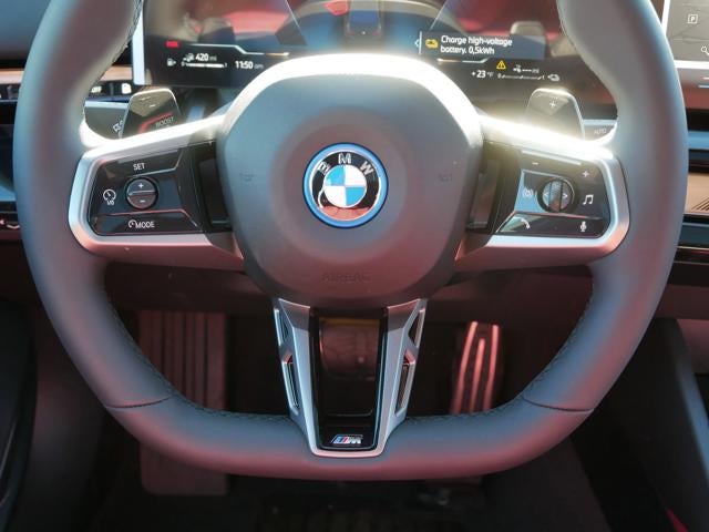 2026 BMW 550e 550e xDrive