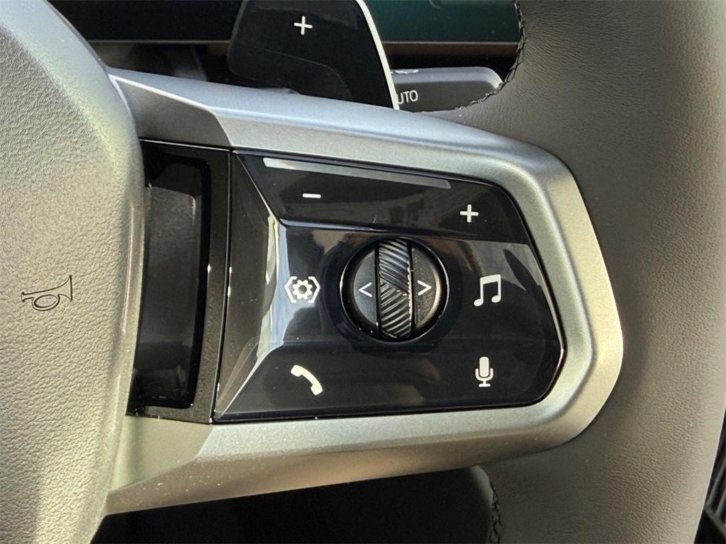 2026 BMW 550e 550e xDrive