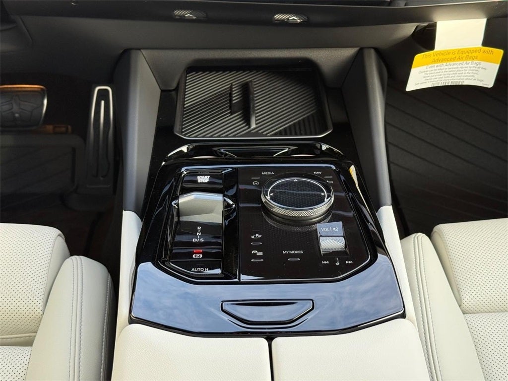 2026 BMW 550e 550e xDrive