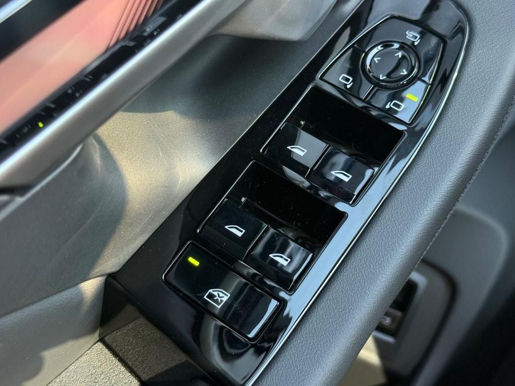 2027 BMW 530i 530i xDrive