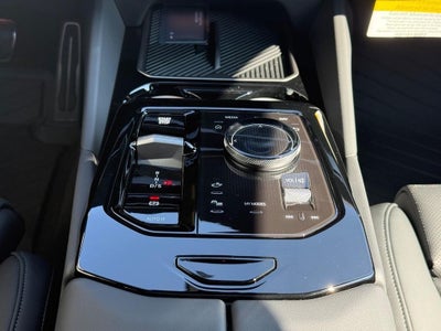2027 BMW 530i 530i xDrive