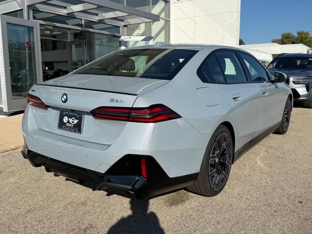 2027 BMW 530i 530i xDrive