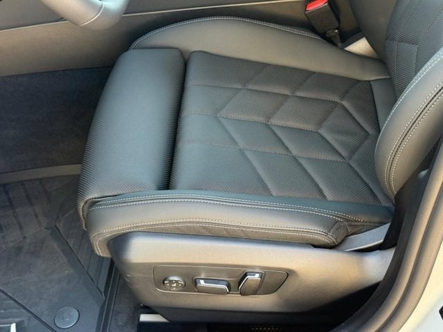 2027 BMW 530i 530i xDrive