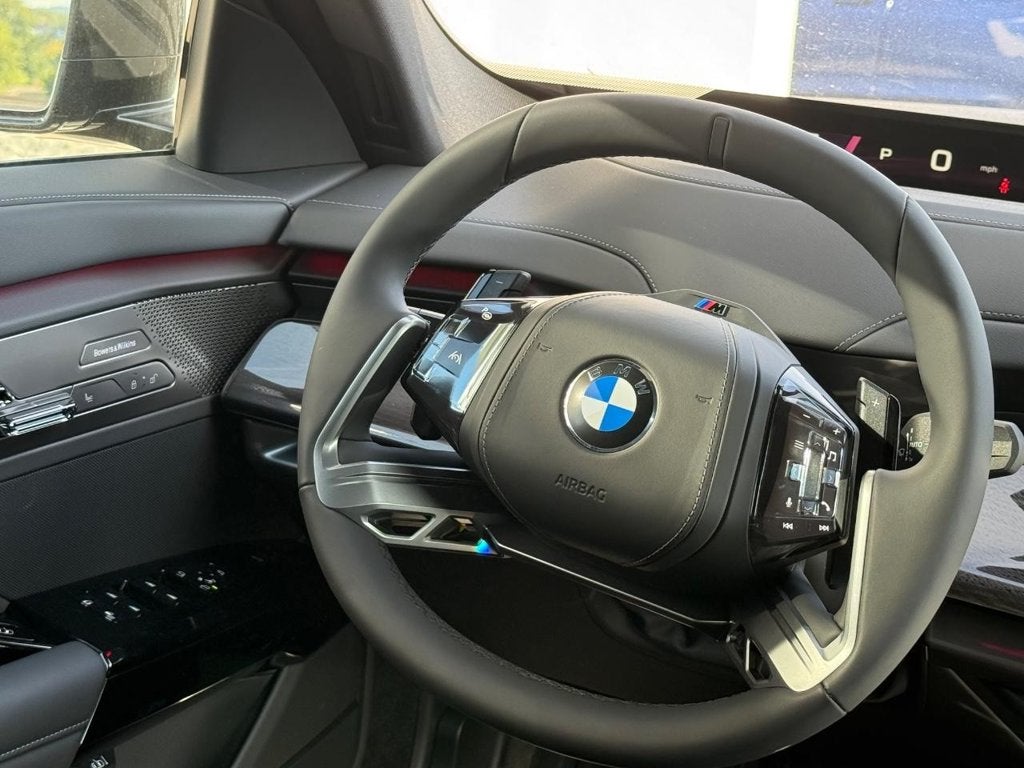 2027 BMW 740i Base