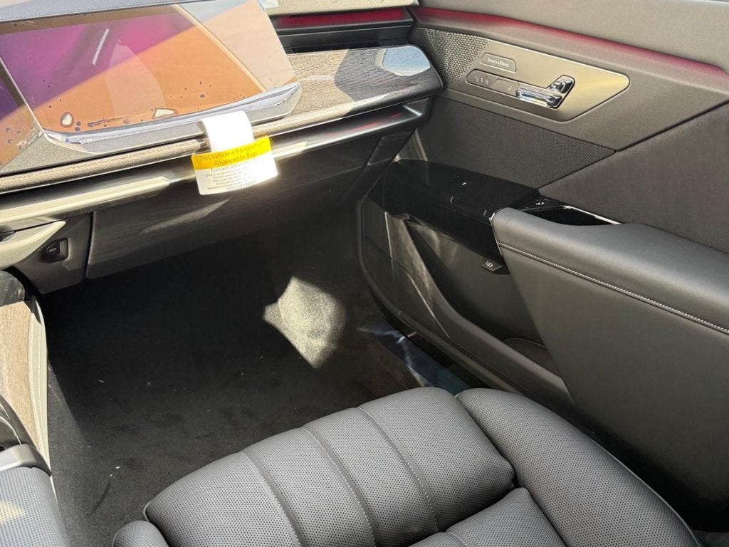 2027 BMW 740i Base
