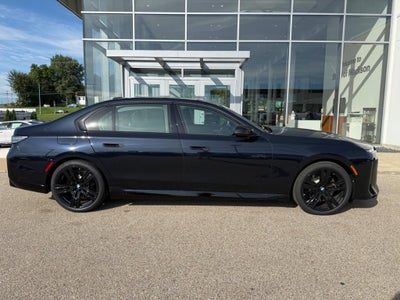 2027 BMW 740i Base