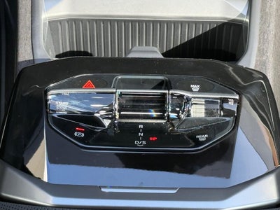 2027 BMW 740i Base