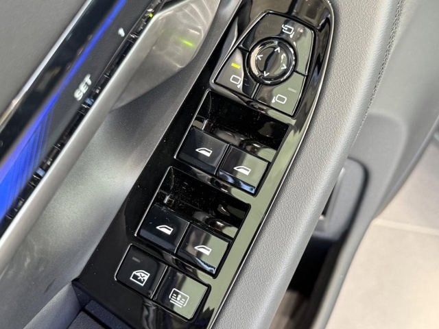 2027 BMW M5 Base