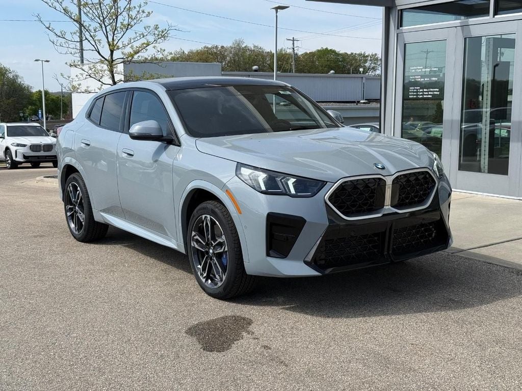 2026 BMW X2 xDrive28i's photo