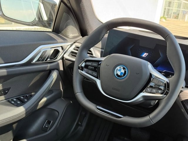 2026 BMW i4 xDrive40