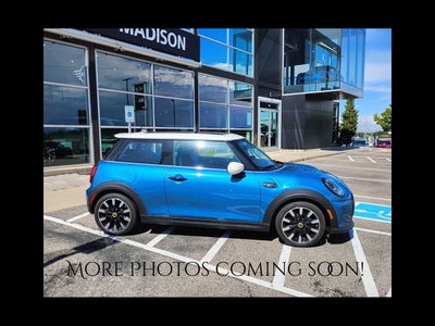 2024 MINI HARDTOP 2 DOOR Iconic
