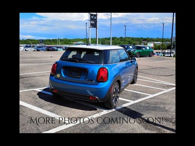 2024 MINI HARDTOP 2 DOOR Iconic