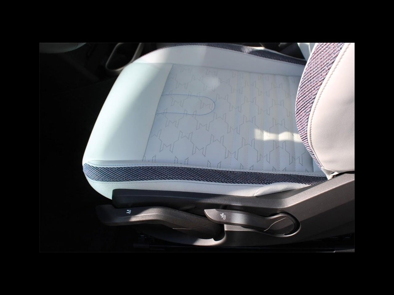 2025 MINI Hardtop 2 Door Cooper