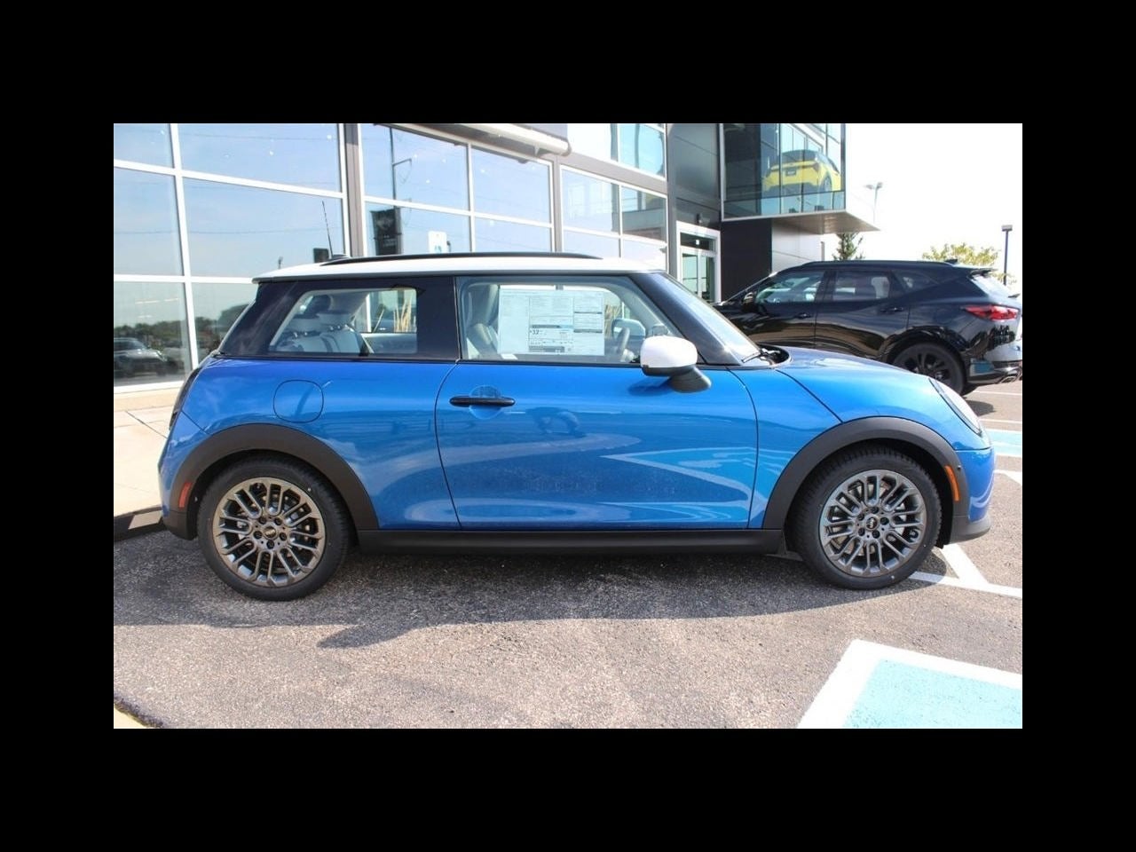 2025 MINI Hardtop 2 Door Cooper