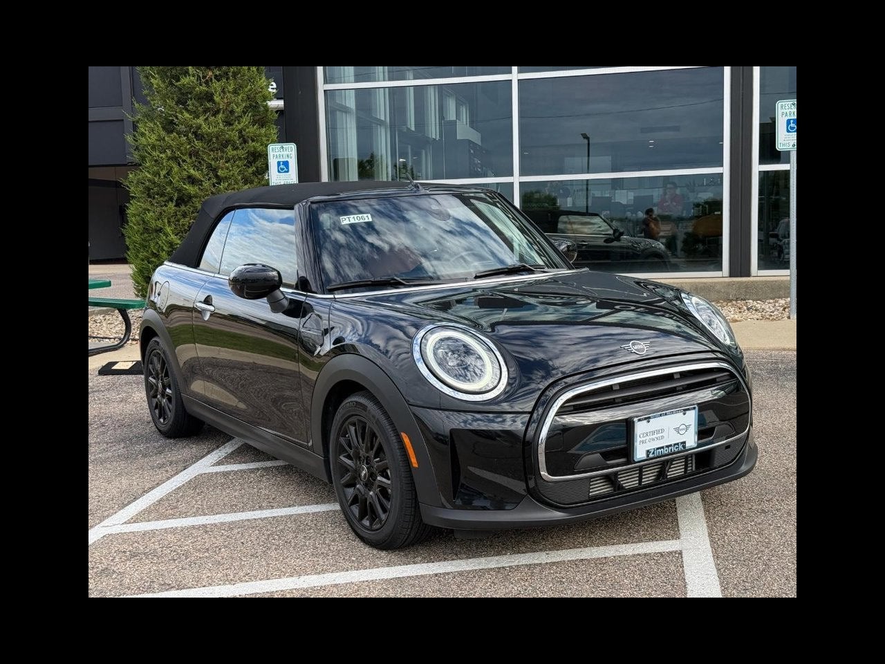 2024 MINI CONVERTIBLE Base