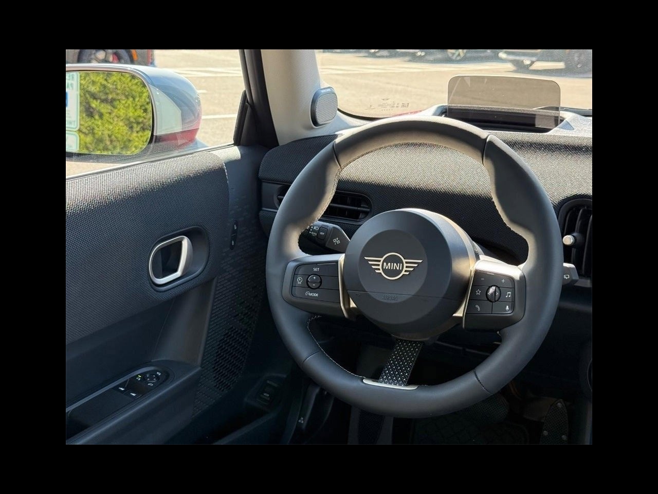 2025 MINI HARDTOP 2 DOOR ICONIC