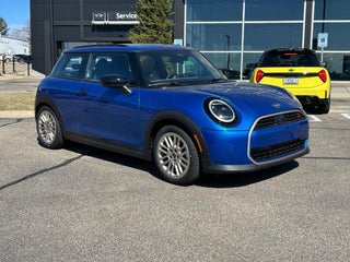 2025 MINI HARDTOP 2 DOOR Iconic