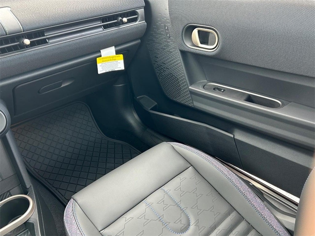 2025 MINI HARDTOP 2 DOOR ICONIC