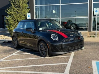 2025 MINI HARDTOP 2 DOOR ICONIC