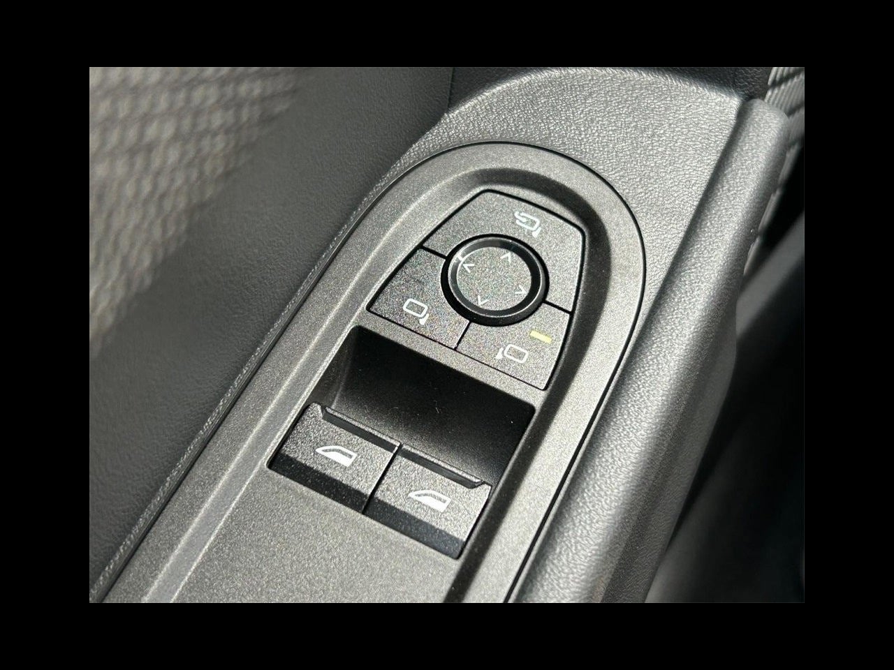 2025 MINI HARDTOP 2 DOOR ICONIC