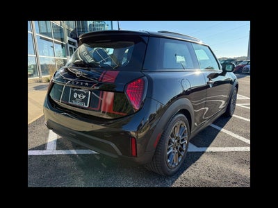 2025 MINI HARDTOP 2 DOOR ICONIC