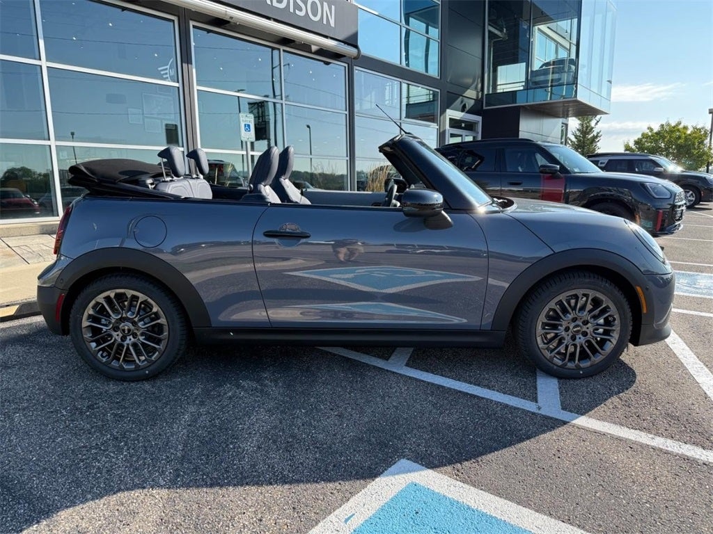 2026 MINI CONVERTIBLE SIGNATURE PLUS