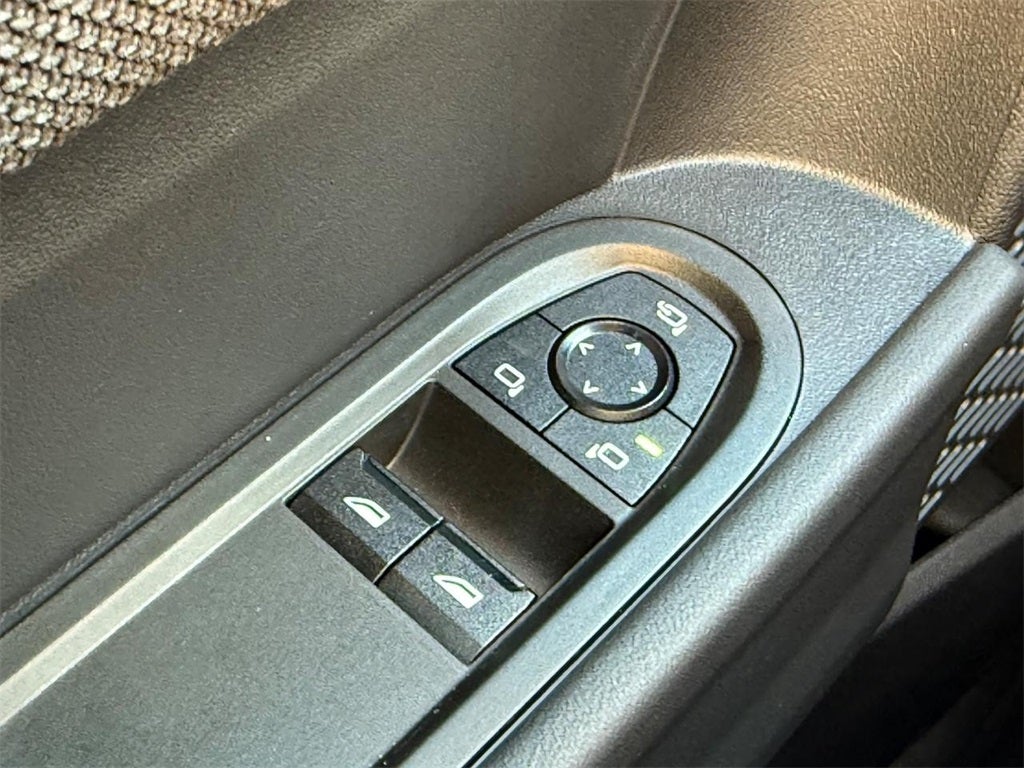 2026 MINI 2 DOOR ICONIC