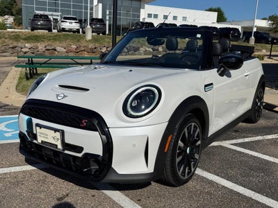 2024 MINI CONVERTIBLE Iconic