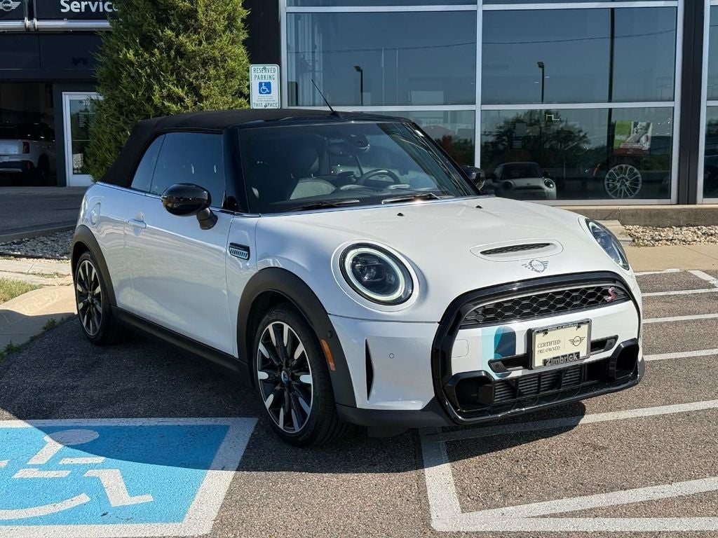 2024 MINI CONVERTIBLE Iconic