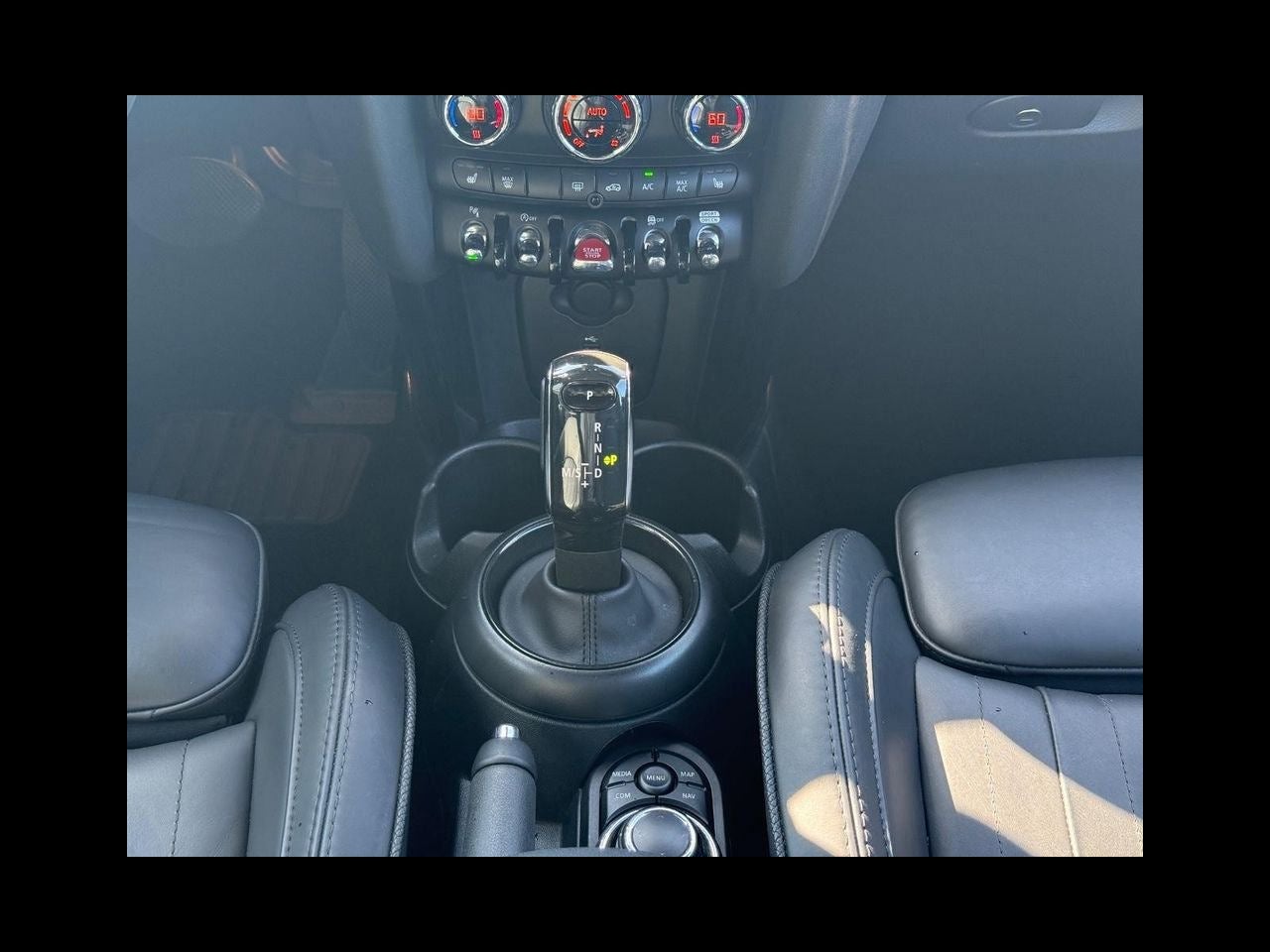 2024 MINI CONVERTIBLE Iconic
