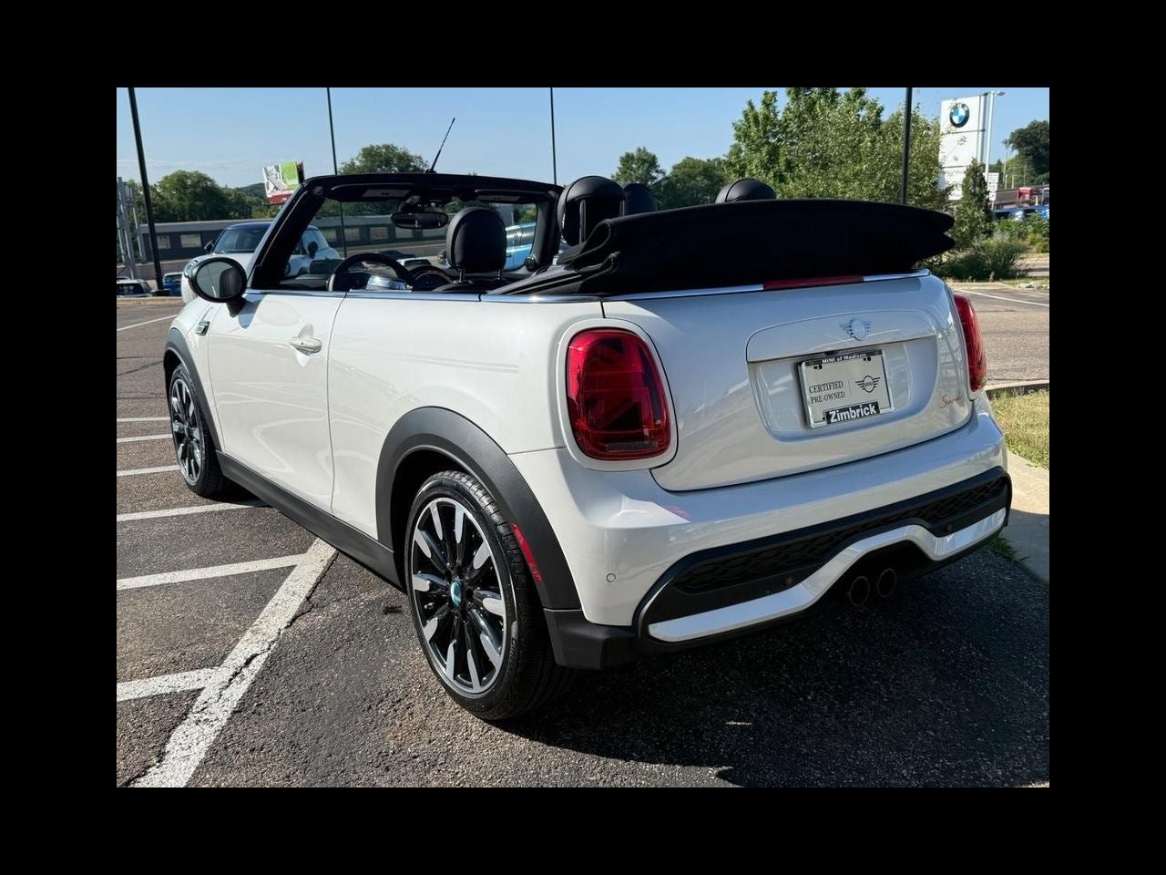 2024 MINI CONVERTIBLE Iconic