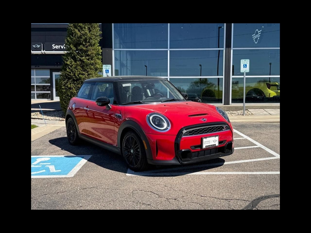 2024 MINI HARDTOP 2 DOOR Signature