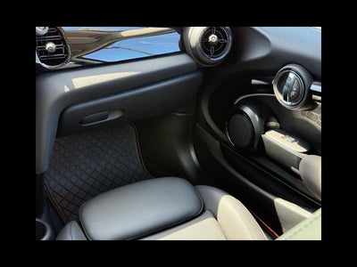 2024 MINI HARDTOP 2 DOOR Signature