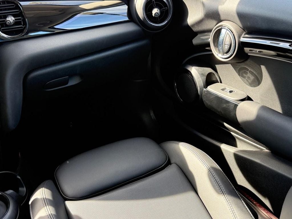 2023 MINI HARDTOP 2 DOOR Signature