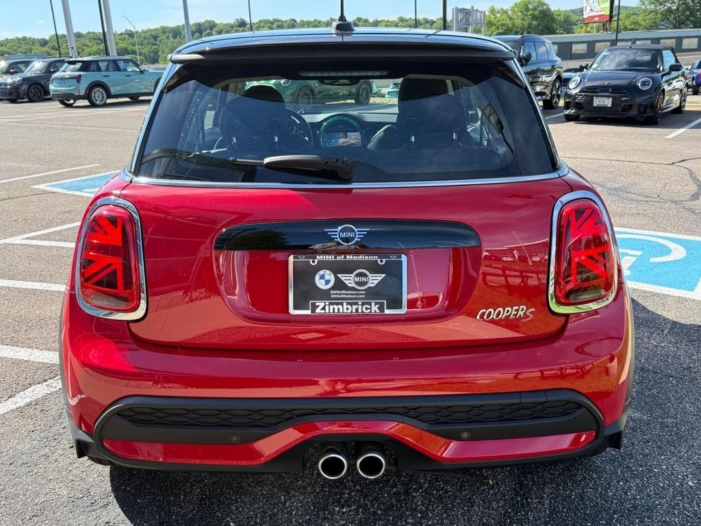 2023 MINI HARDTOP 2 DOOR Signature