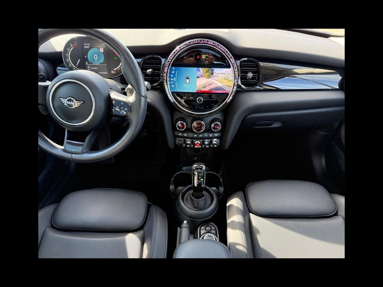 2023 MINI HARDTOP 2 DOOR Signature