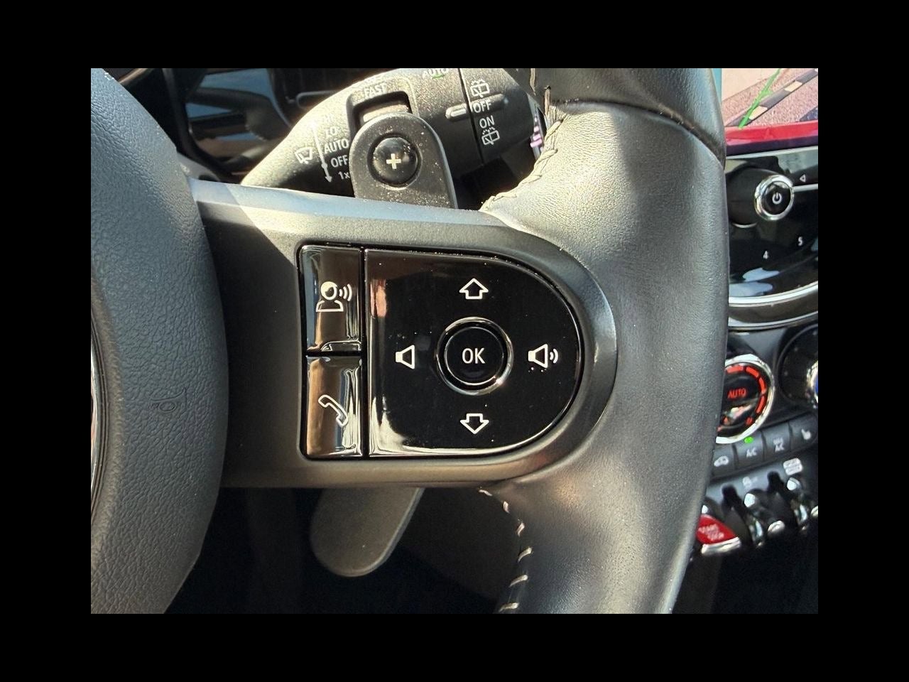 2023 MINI HARDTOP 2 DOOR Signature
