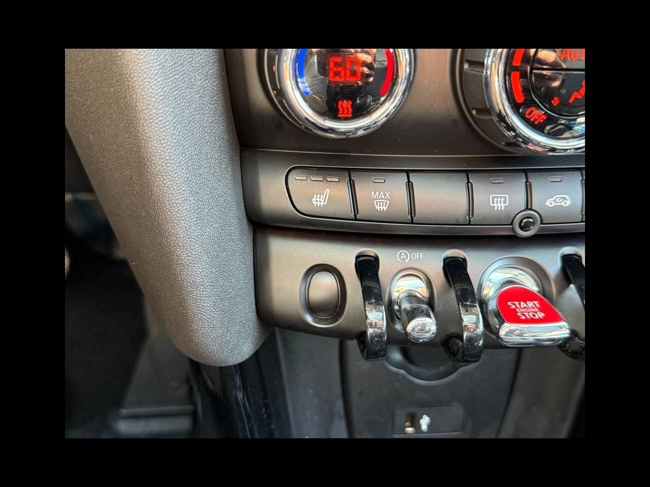 2023 MINI HARDTOP 2 DOOR Signature