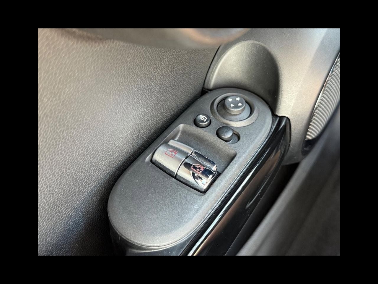 2023 MINI HARDTOP 2 DOOR Signature