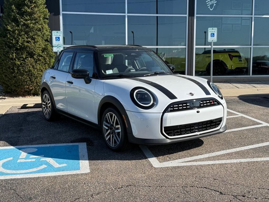 2026 MINI 4 DOOR ICONIC