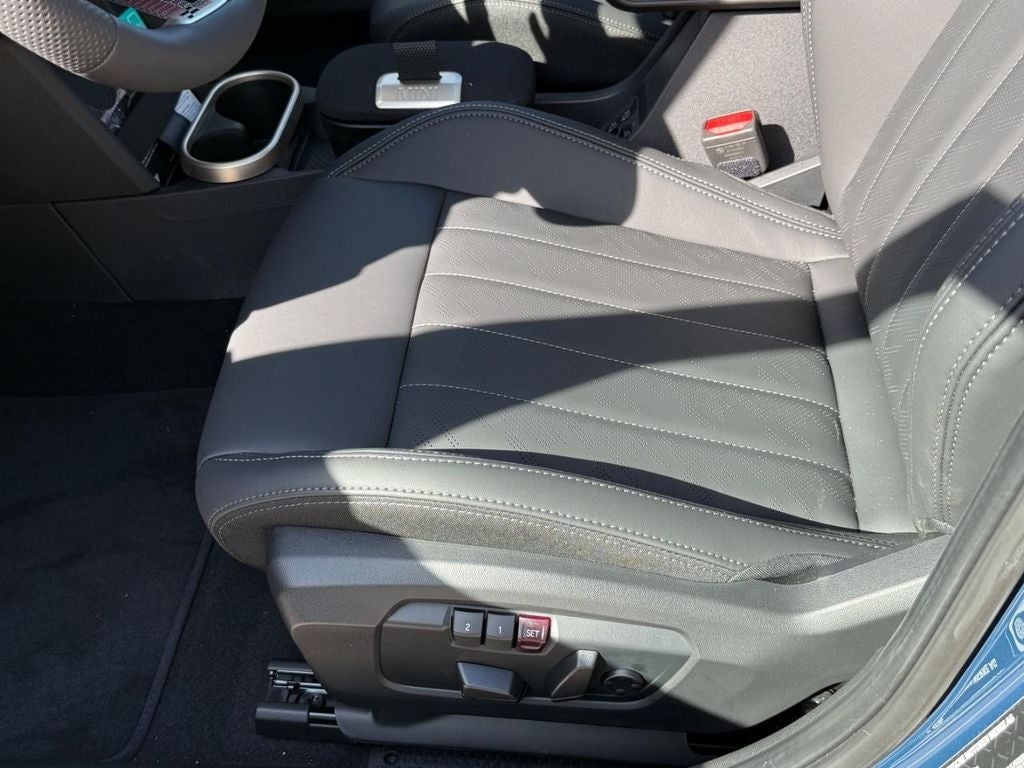 2026 MINI 4 DOOR ICONIC