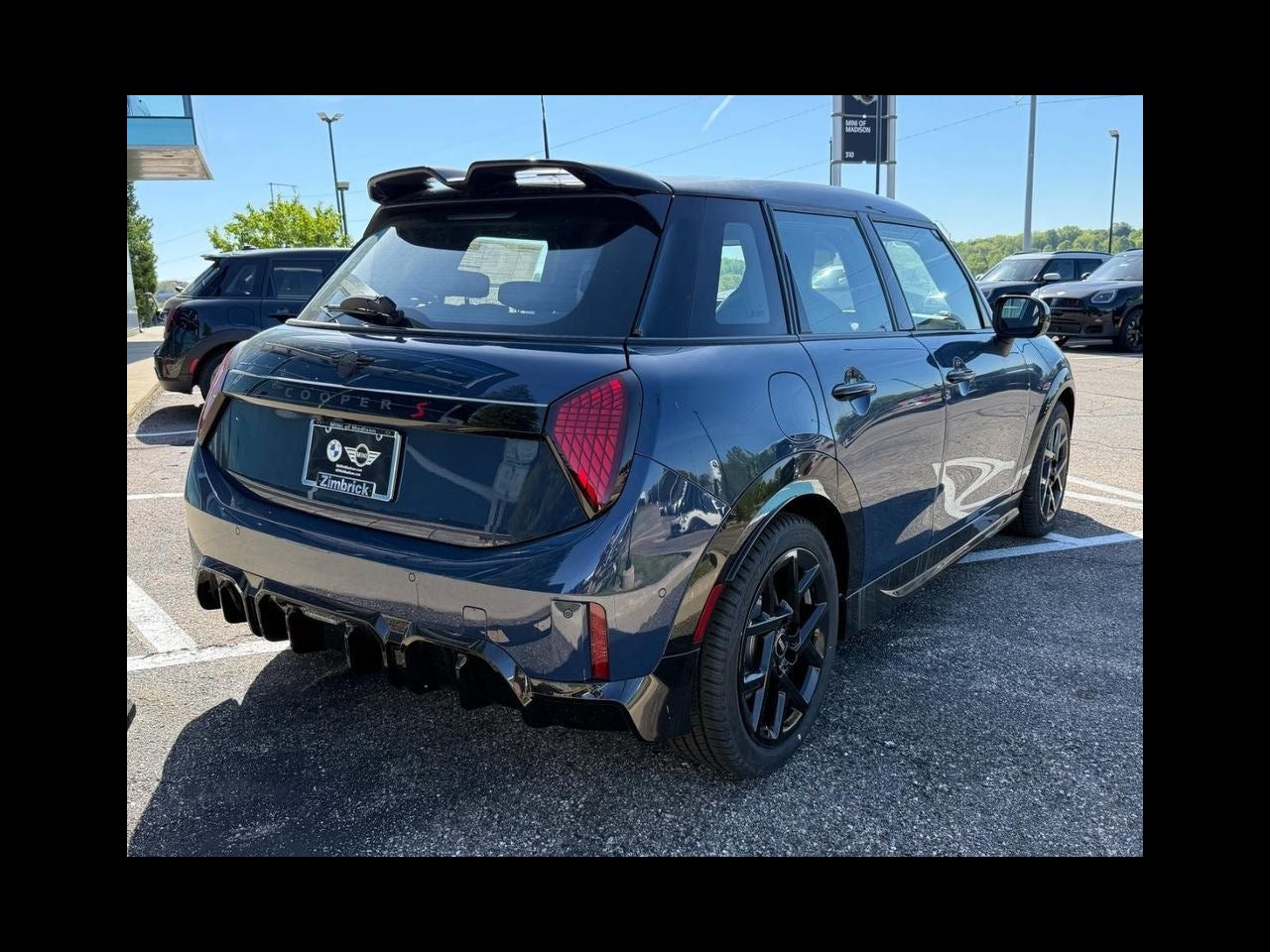 2026 MINI 4 DOOR ICONIC