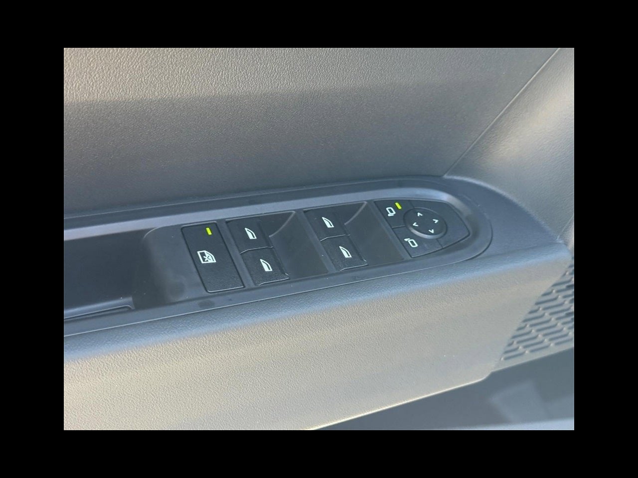 2025 MINI HARDTOP 4 DOOR SIGNATURE