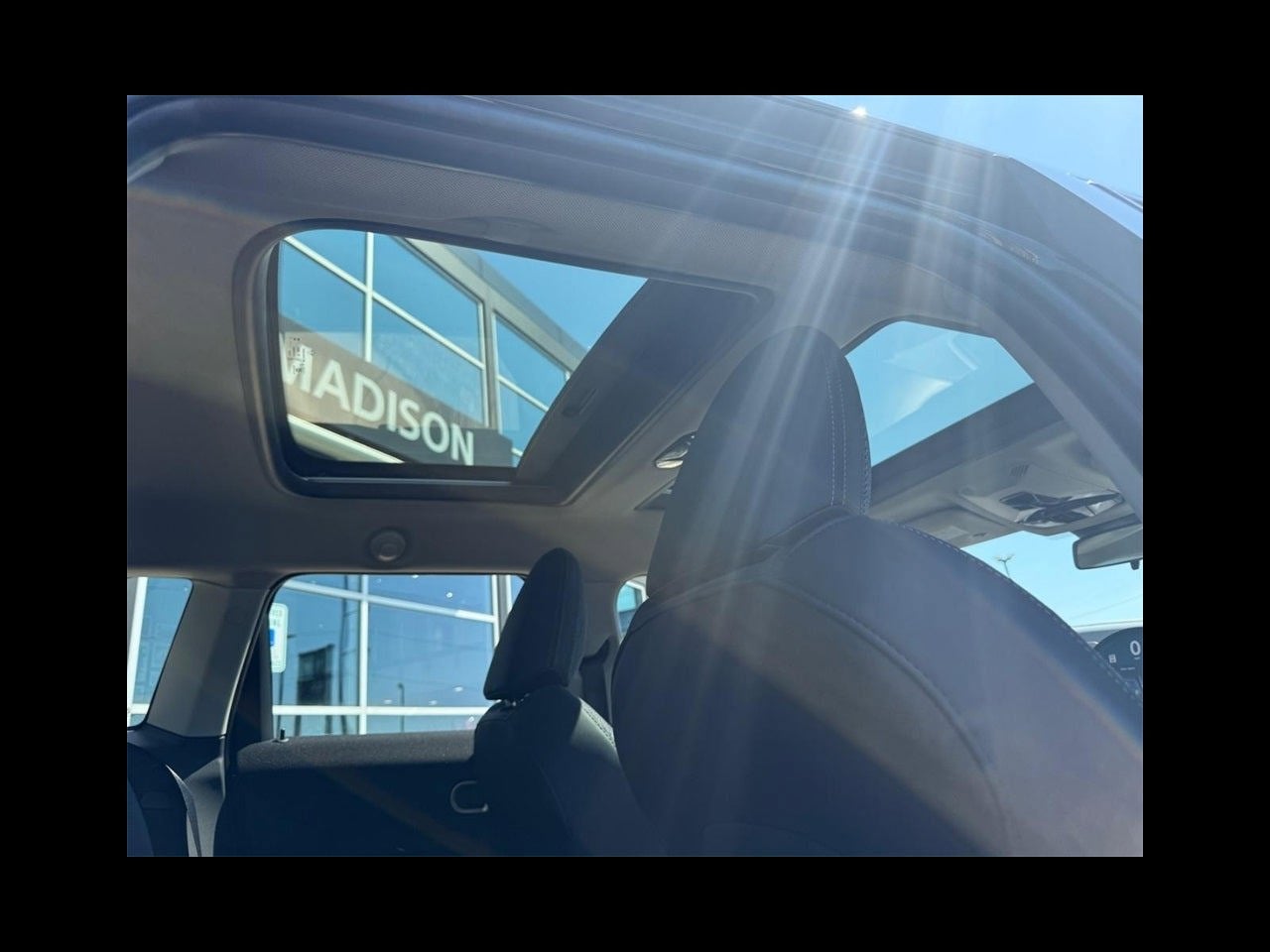 2025 MINI HARDTOP 4 DOOR SIGNATURE