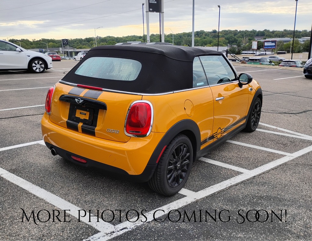 2017 MINI CONVERTIBLE Base